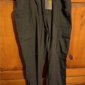 Women’s Cargo Pants - Dark Gray
